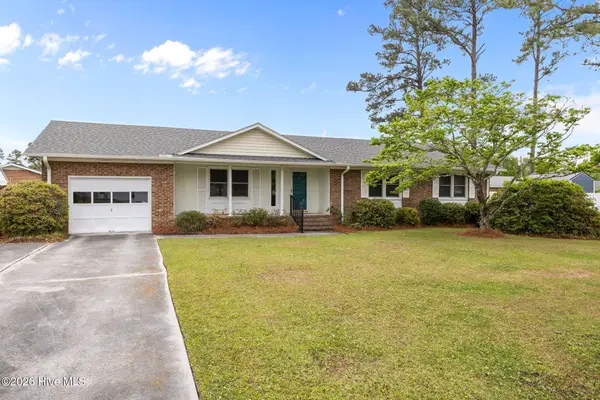 902 Hedrick Boulevard, Morehead City, NC 28557