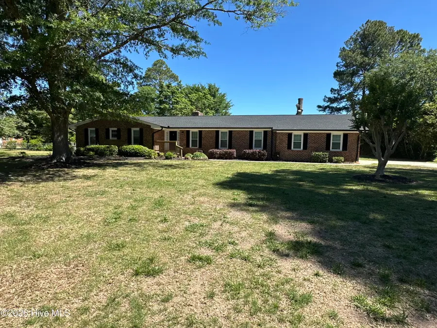 1304 Dogwood Lane, Laurinburg, NC 28352 - #2