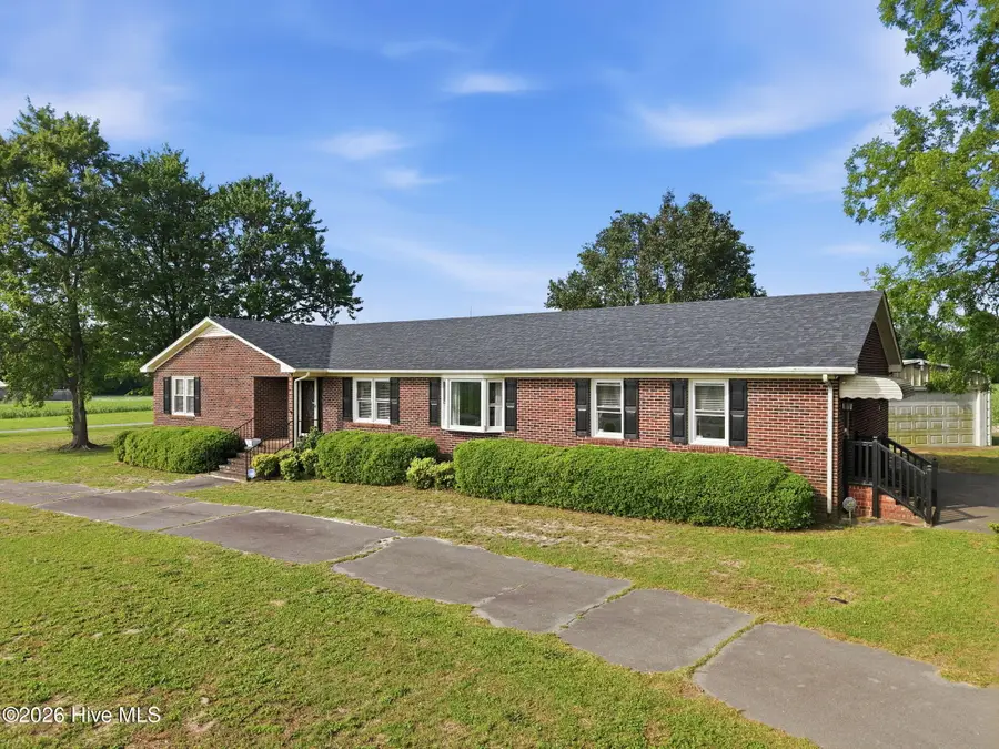 132 Jesse T Bryan Road, Kinston, NC 28504 - #2