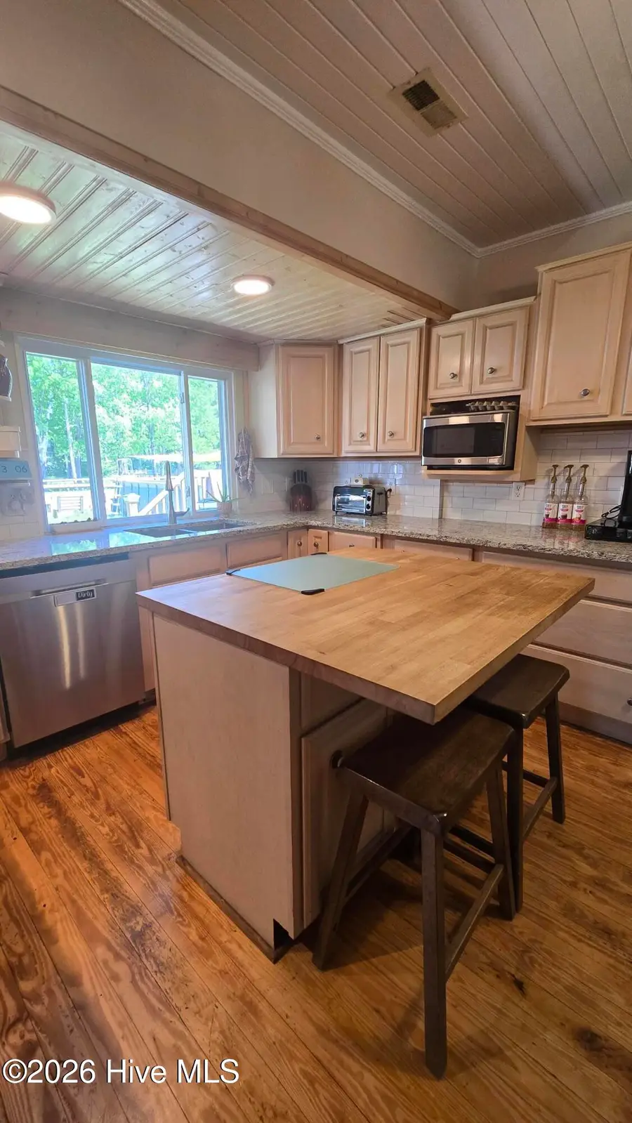 330 Lake Road, Newport, NC 28570 - #3