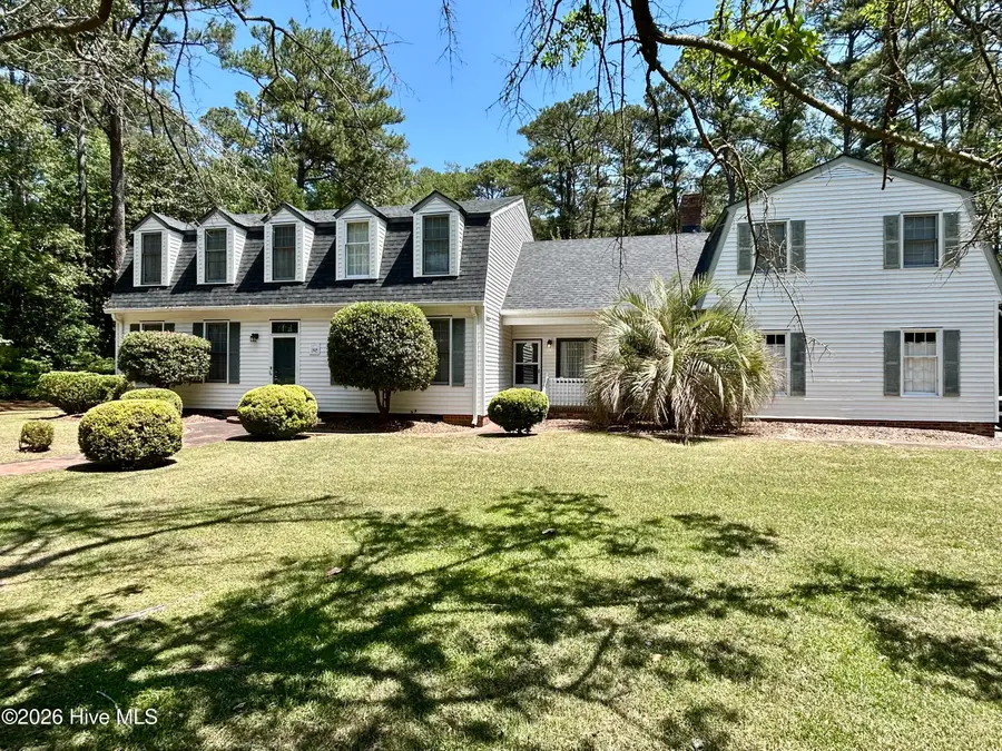 1304 Franklin Avenue, Laurinburg, NC 28352 - #2