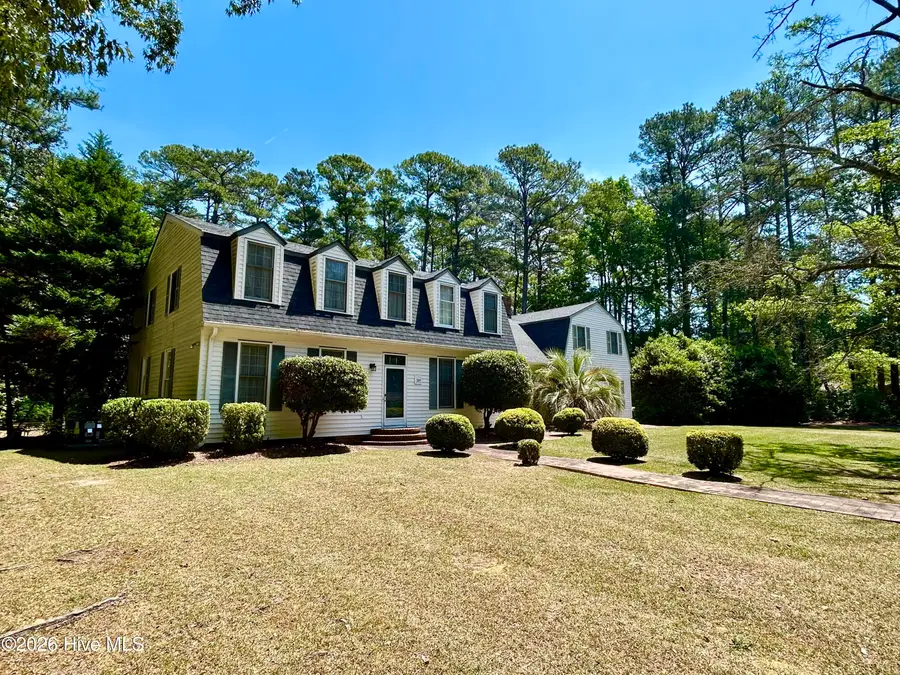 1304 Franklin Avenue, Laurinburg, NC 28352 - #3