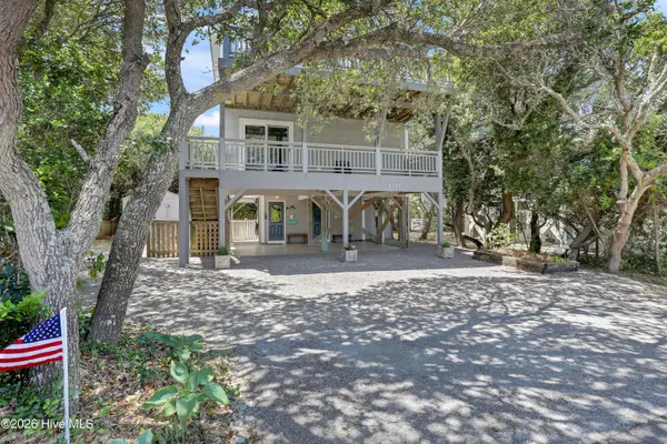 1111 Canady Avenue, Topsail Beach, NC 28445