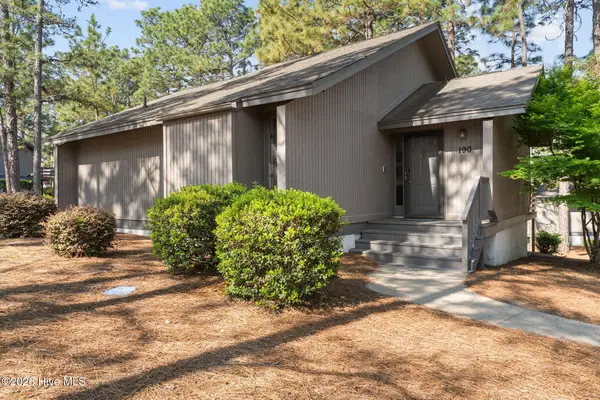 190 Barton Hills Court, Pinehurst, NC 28374