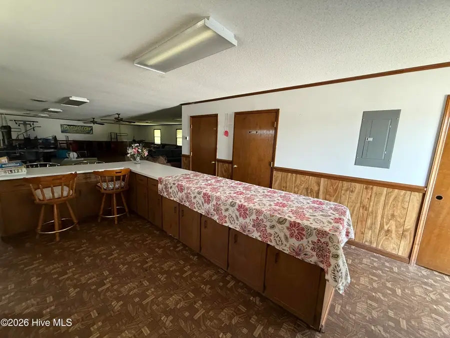 212 S Gillespie Street, Elizabethtown, NC 28337 - #3
