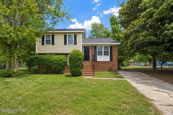 2803 Shade Tree Drive, Fayetteville, NC 28306