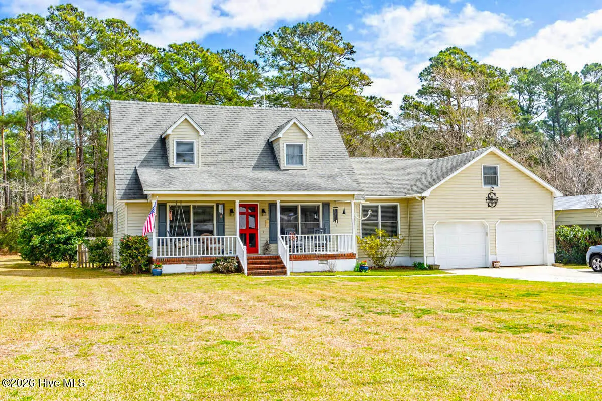 915 Sunset Boulevard, Newport, NC 28570 - #1
