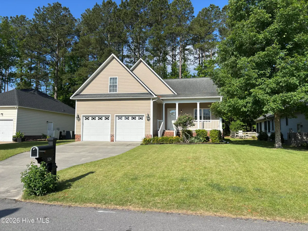 328 Lakemere Drive, New Bern, NC 28562 - #1