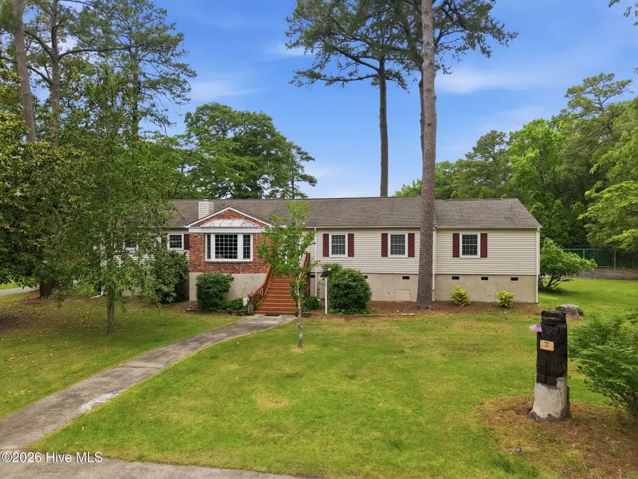 105 Harbor Drive, Washington, NC 27889 - #2