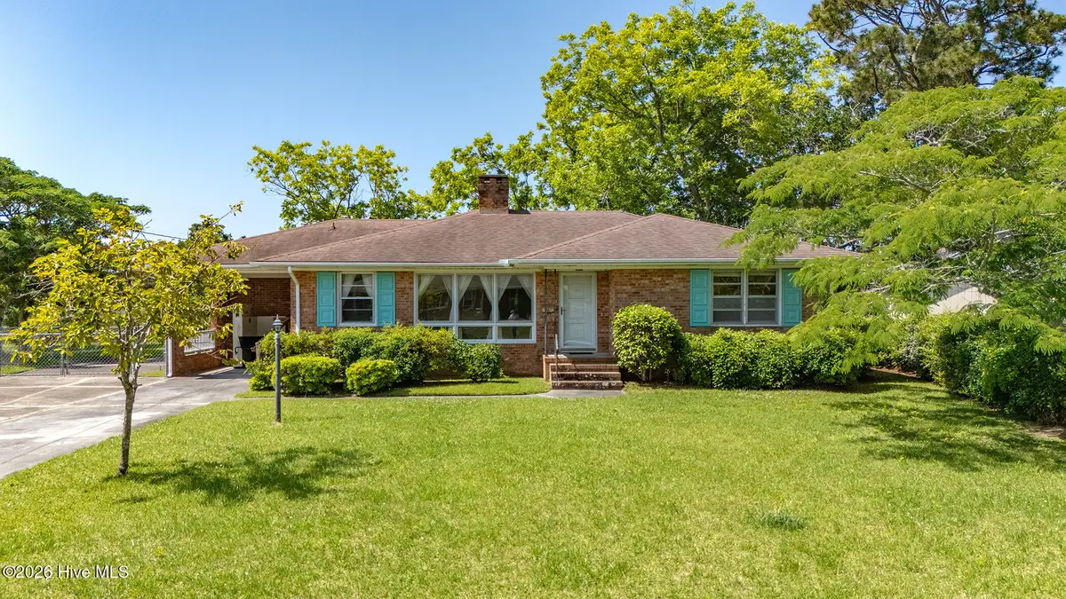 814 S Yaupon Terrace, Morehead City, NC 28557 - #1