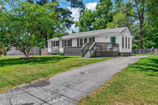 512 Woodhaven Drive, Jacksonville, NC 28540