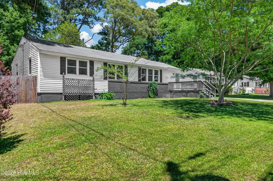 512 Woodhaven Drive, Jacksonville, NC 28540 - #2