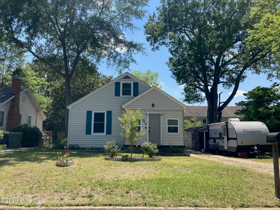 303 E 11th Street, Washington, NC 27889 - #2