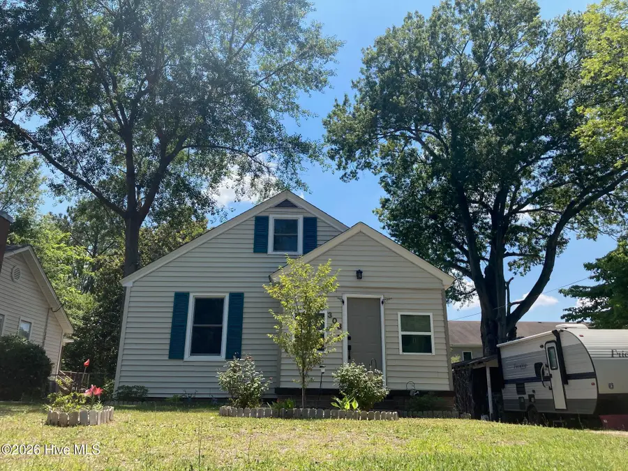 303 E 11th Street, Washington, NC 27889 - #3