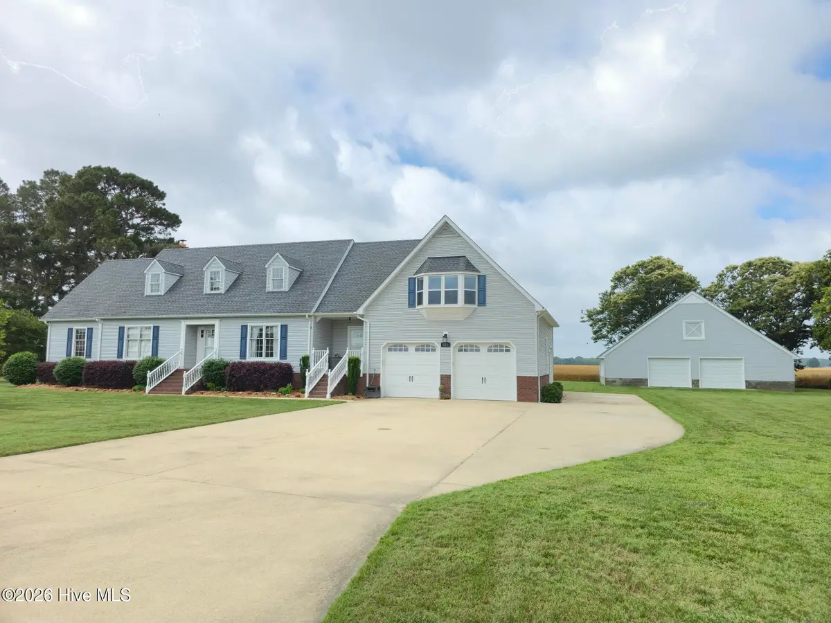 215 Bayshore Drive, Elizabeth City, NC 27909 - #1