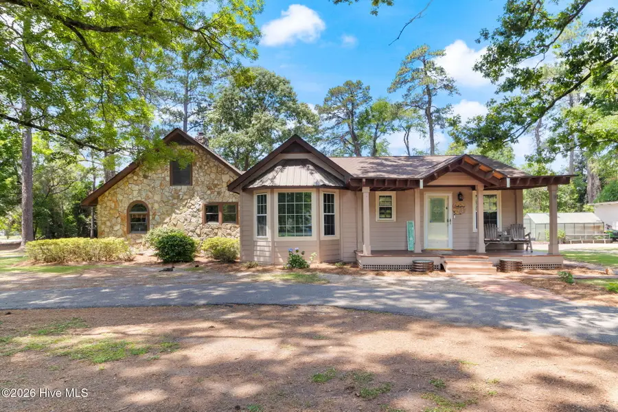 2006 W Broad Street, Elizabethtown, NC 28337 - #3