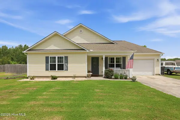 645 Hubert Boulevard, Hubert, NC 28539
