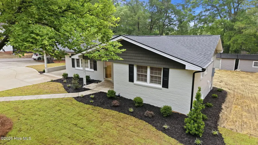 601 Bethesda Avenue, Aberdeen, NC 28315 - #3