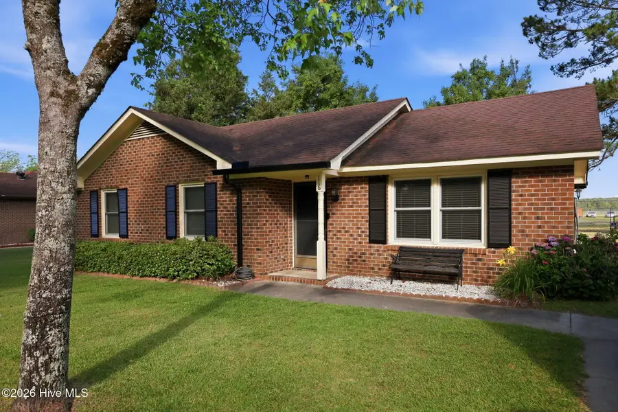 116 E Catawba Road, Greenville, NC 27834 - #2