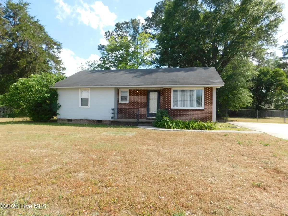 417 Fairly Street, Laurinburg, NC 28352 - #1