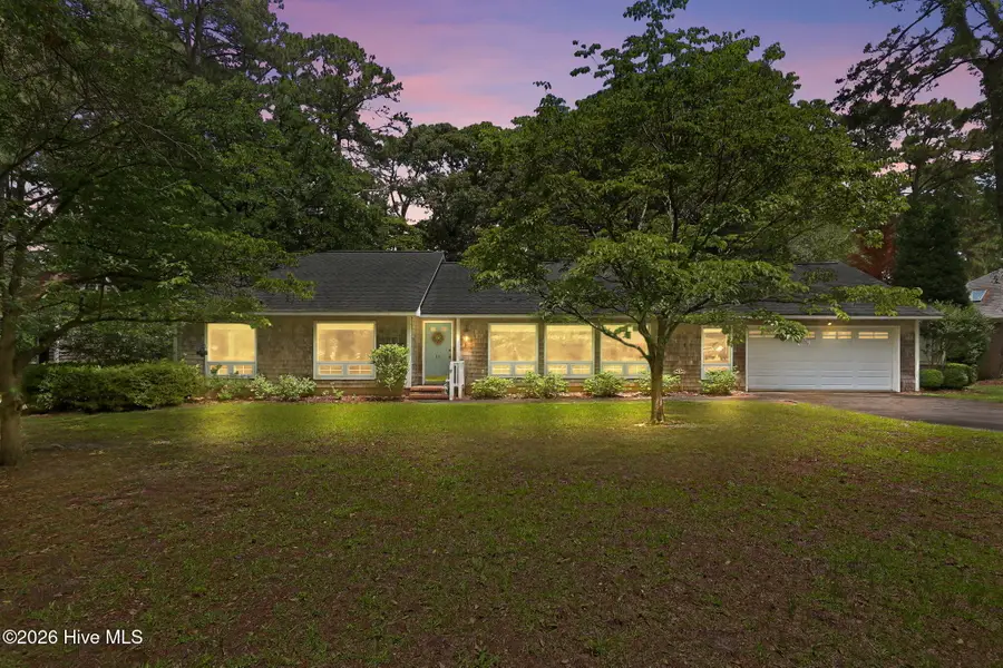 114 E Fairway Drive, Washington, NC 27889 - #2