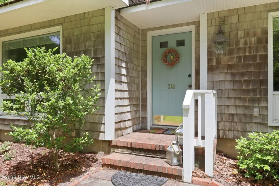 114 E Fairway Drive, Washington, NC 27889 - #3