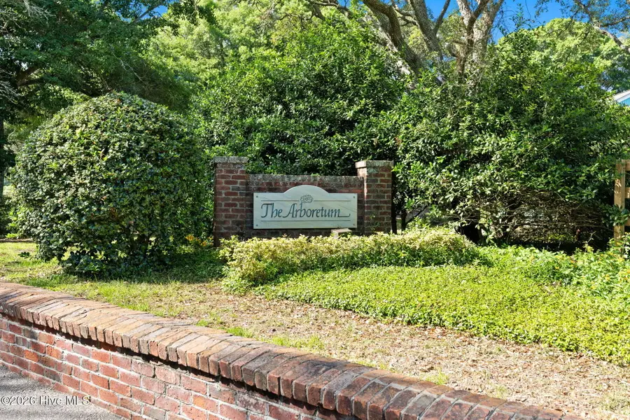 504 Periwinkle Way, Caswell Beach, NC 28465 - #3