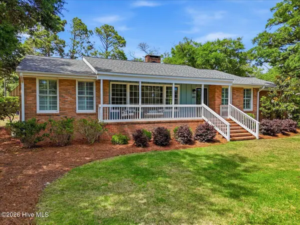 207 River Drive, Southport, NC 28461