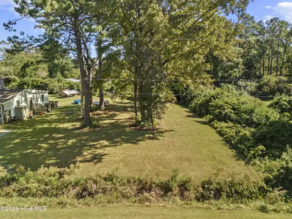 105 Kings Parkway, Hubert, NC 28539