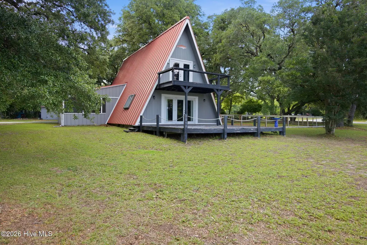 1098 Kings Landing Road, Hampstead, NC 28443 - #1