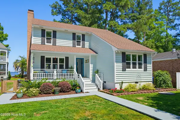 2313 Waccamaw Shores Road, Lake Waccamaw, NC 28450