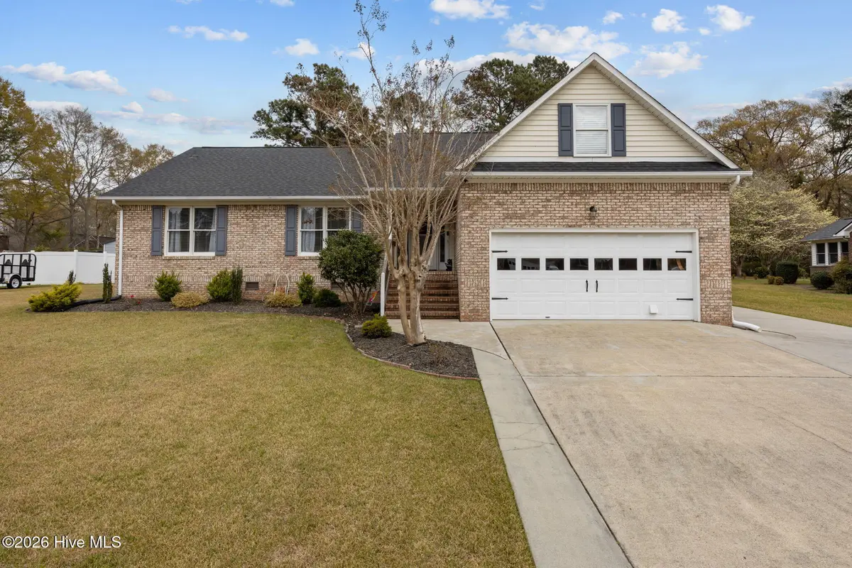 216 Pinewood Drive, New Bern, NC 28562 - #1