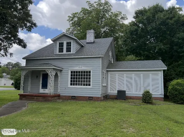 301 N Broad Street, Roseboro, NC 28382