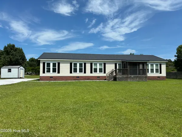 106 Meeting House Drive, Hubert, NC 28539