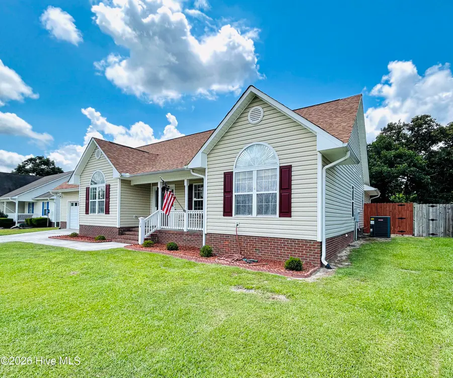 204 Star Gazer Court, Richlands, NC 28574 - #2