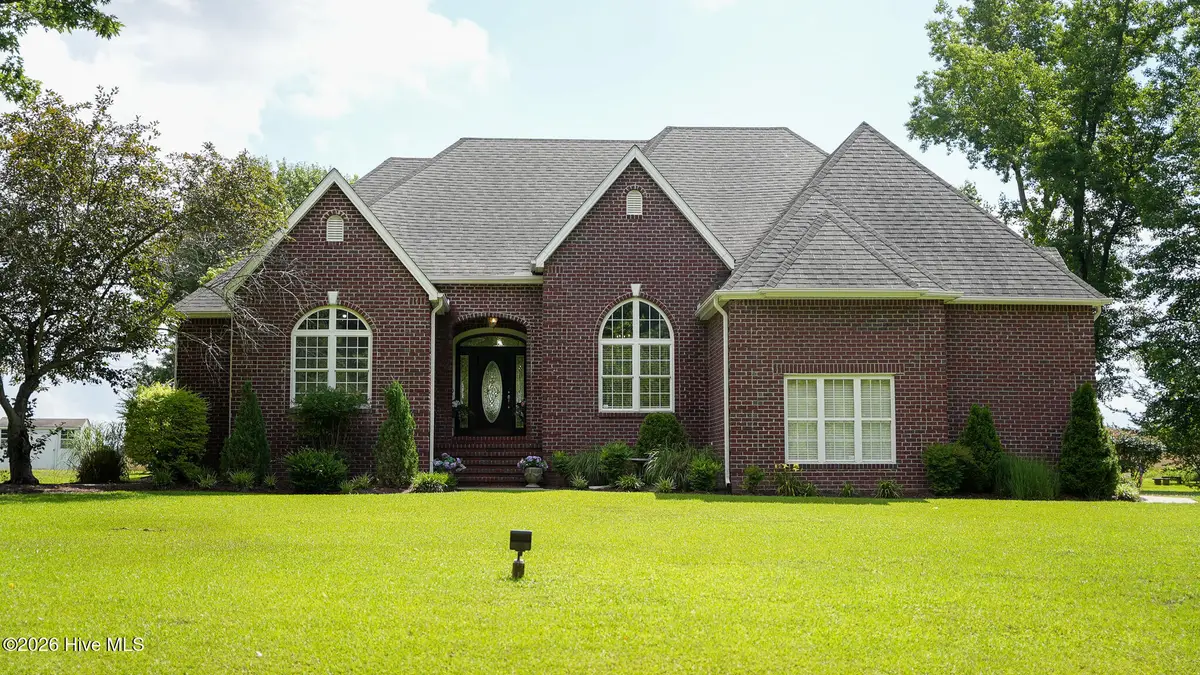 272 Whites Crossing Lane, Whiteville, NC 28472 - #1