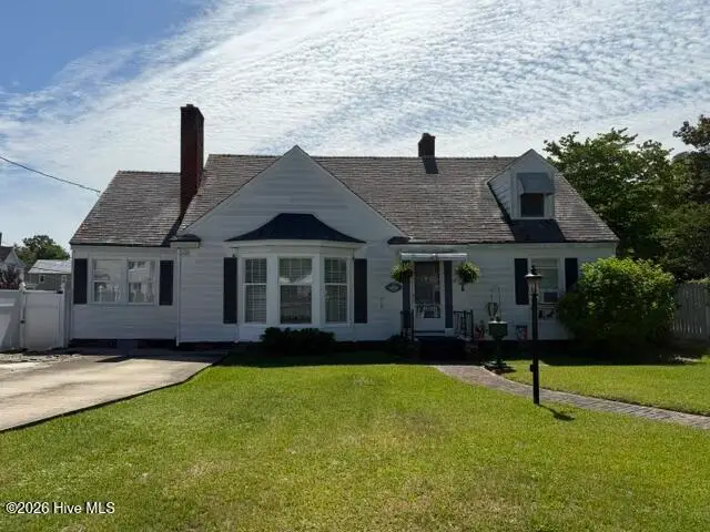 104 Locust Street, Elizabeth City, NC 27909 - #1