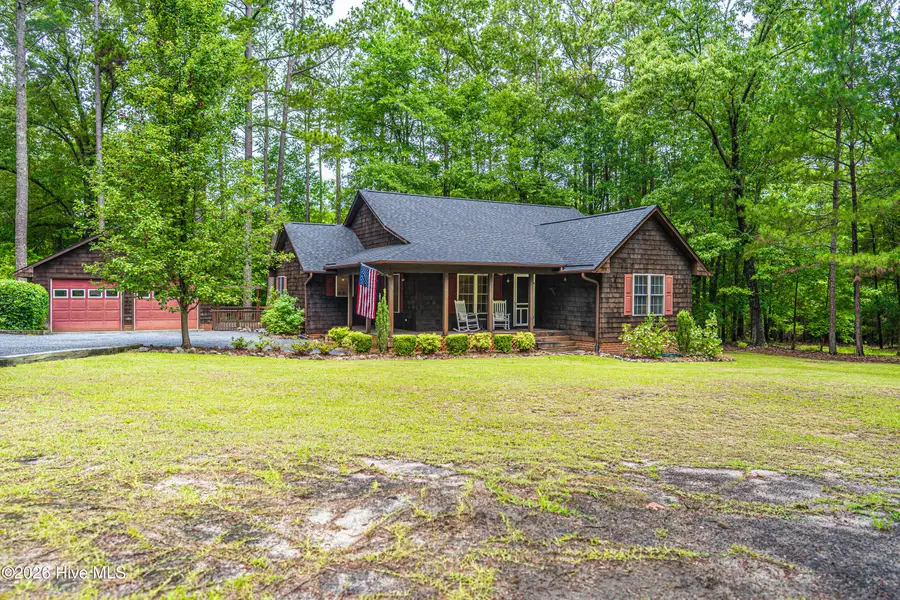 707 Alexander Drive, Aberdeen, NC 28315 - #2