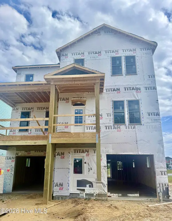 105 Marshland Circle, Newport, NC 28570