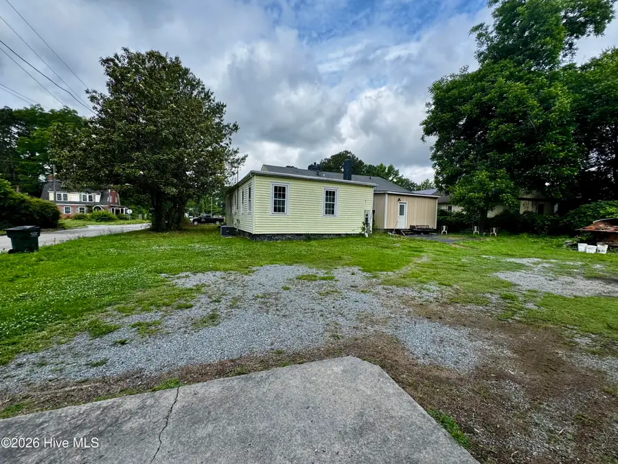 901 College Street, Kinston, NC 28501 - #2