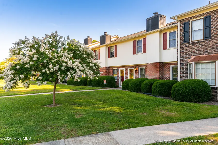 32 Scott Street, Greenville, NC 27858 - #2
