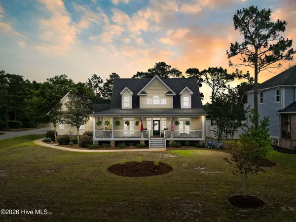 832 S Shore Drive, Southport, NC 28461