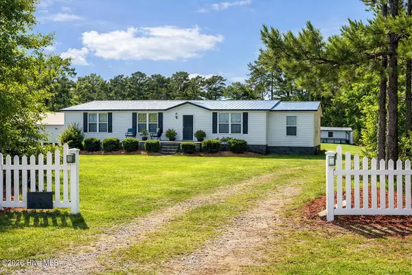 108 Lee Court, Peletier, NC 28584