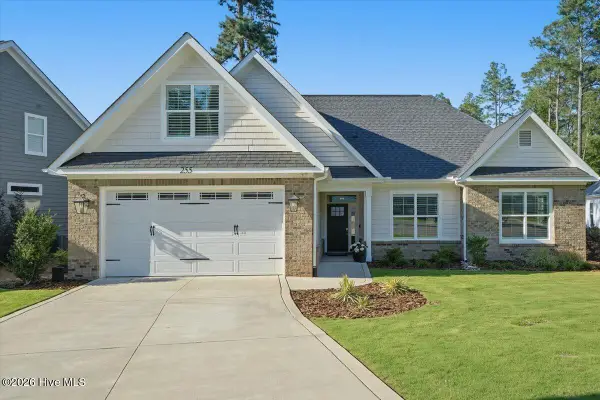 255 Luss Lane, Southern Pines, NC 28387