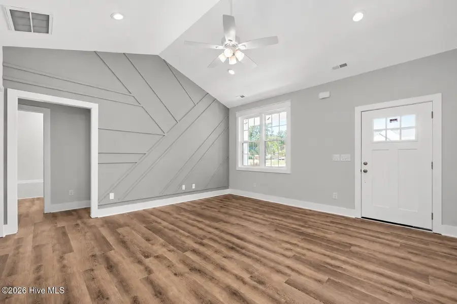 109 W Westbrook Street, Wallace, NC 28466 - #2