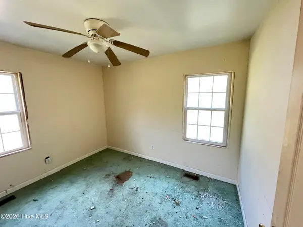 121 Forest Place, Aberdeen, NC 28315
