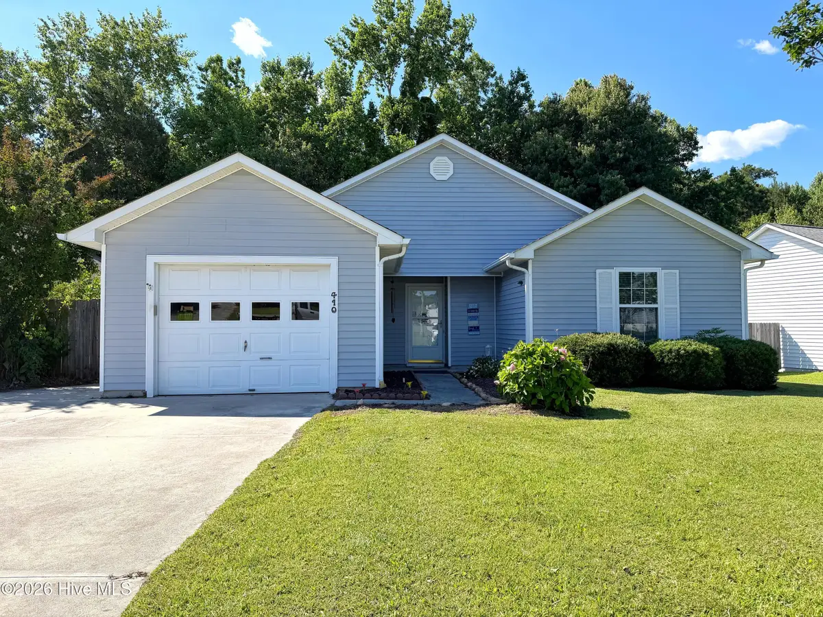 410 S Holly Lane, Swansboro, NC 28584 - #1