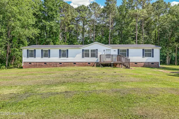 304 Washington Creek Drive, Willard, NC 28478
