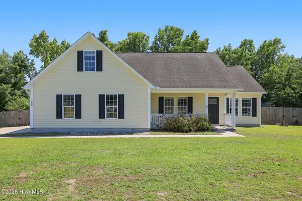 308 Otter Creek Court, Richlands, NC 28574