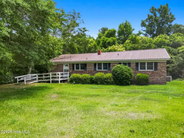 34 Elm Loop Lane, Whiteville, NC 28472
